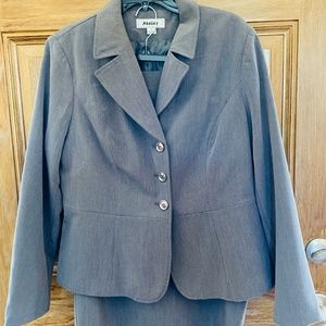 Women's Gray Skirt Suit